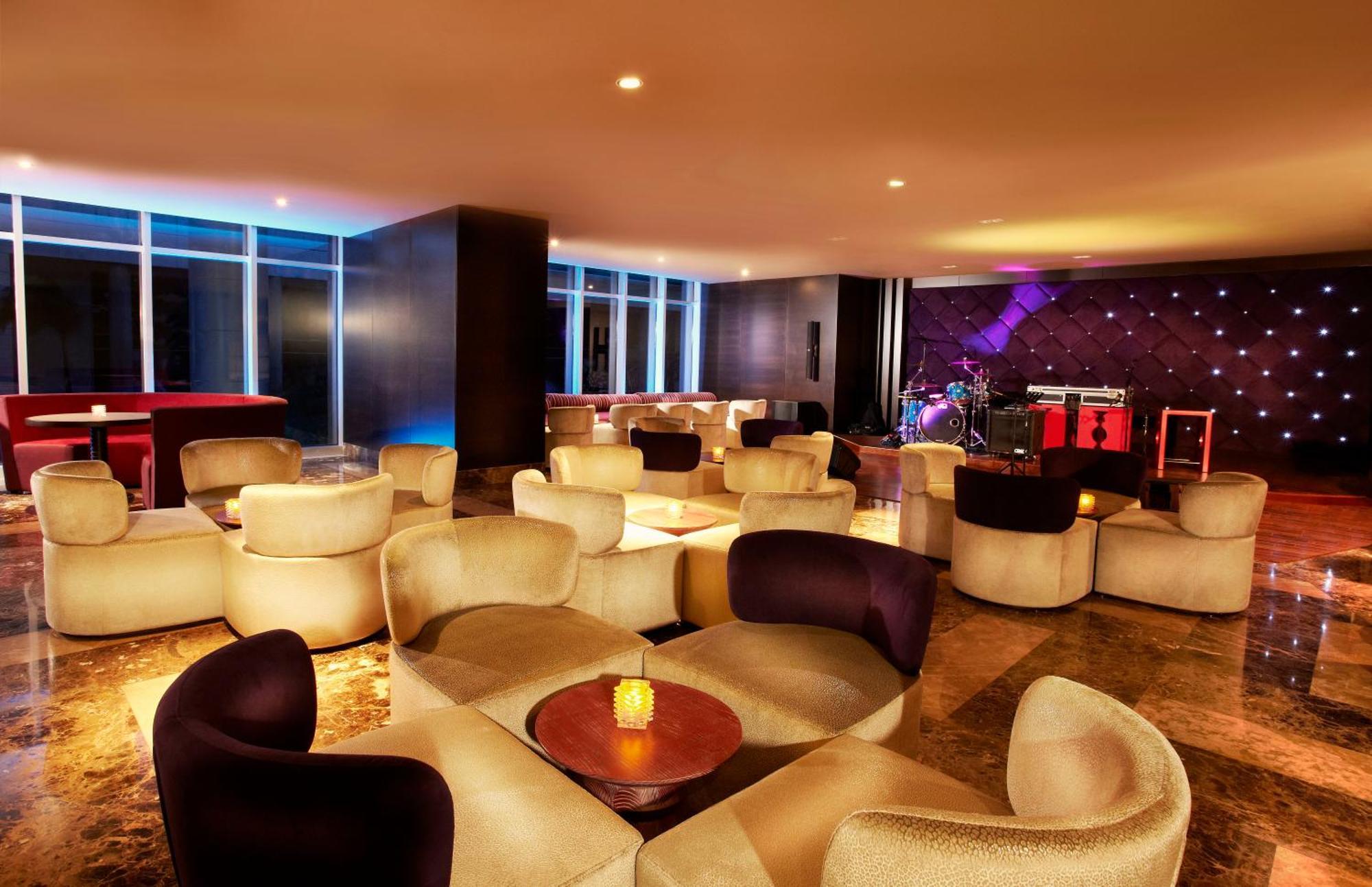 Megapolis Hotel Panama Interior foto The lounge at the hotel