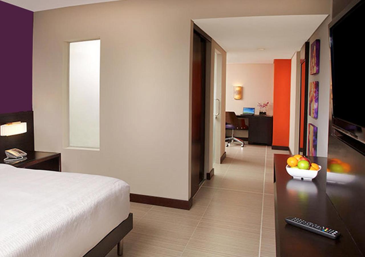 Megapolis Hotel Panama Exterior foto Suite